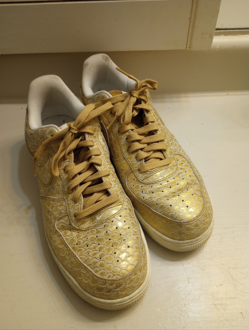 Nike Air Force 1 Low 07 Golden Scales Men's Sneakers - Picture 1 of 13